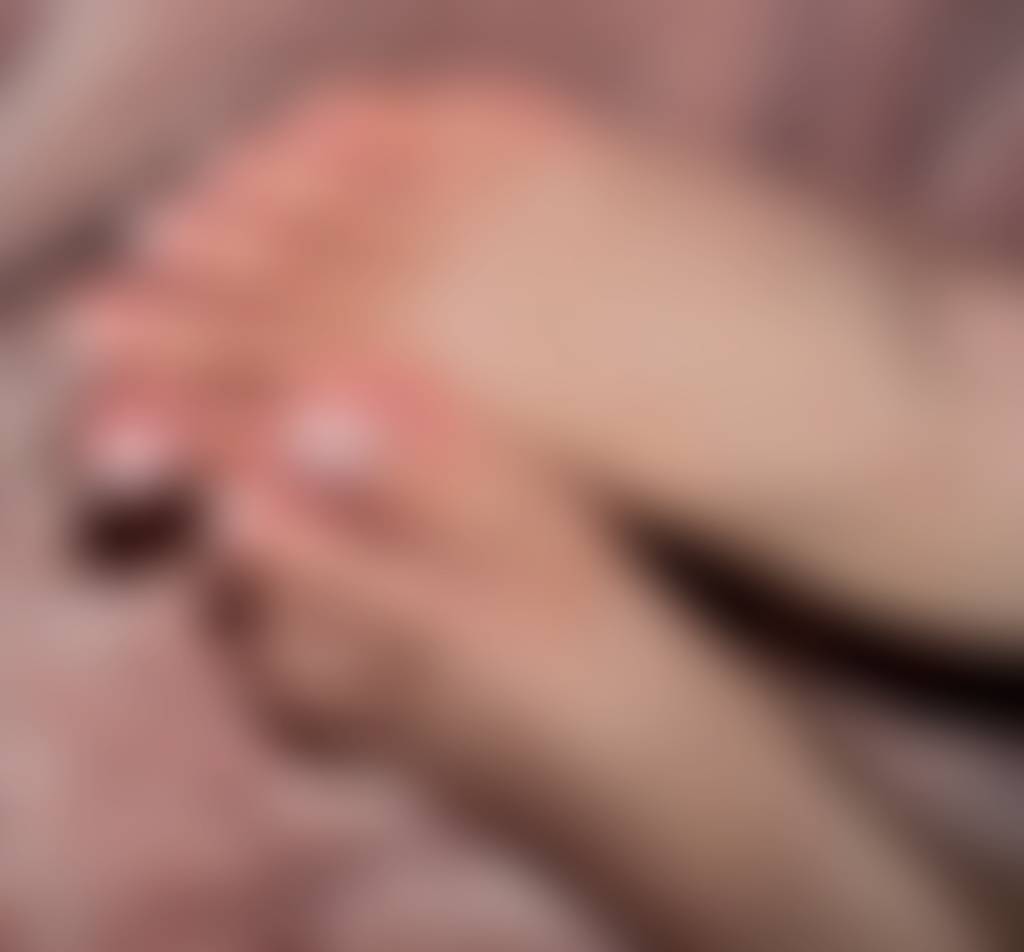 These feet pictures will make your night ! 💦💦👀🫦🤫
