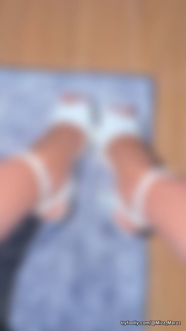 New pedi, new shoes 😍