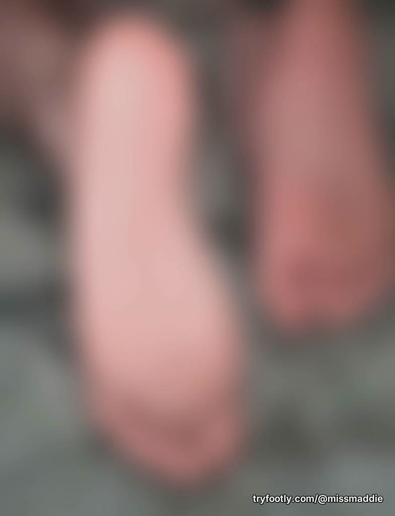 POV: you’re lay at the end of my bed
