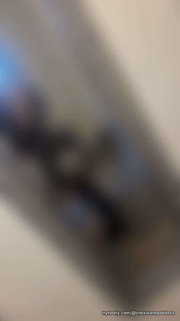 Any paypigs 🐷 💰 😉🦶🏾😘🍫❣️?