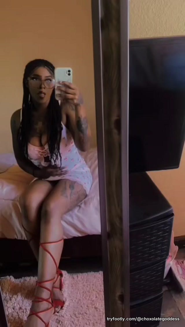 Just sharing some of my personal fav vids/pics ❣️💋