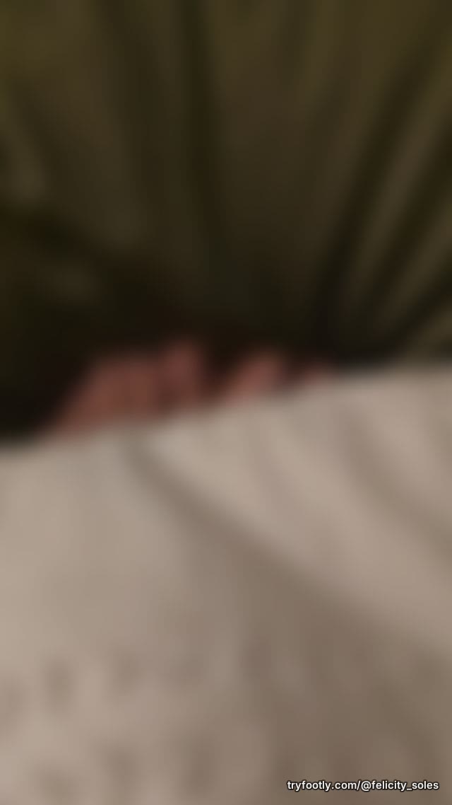 Pulled the sheets back for you... More to see if you want ๐ Felicity xo