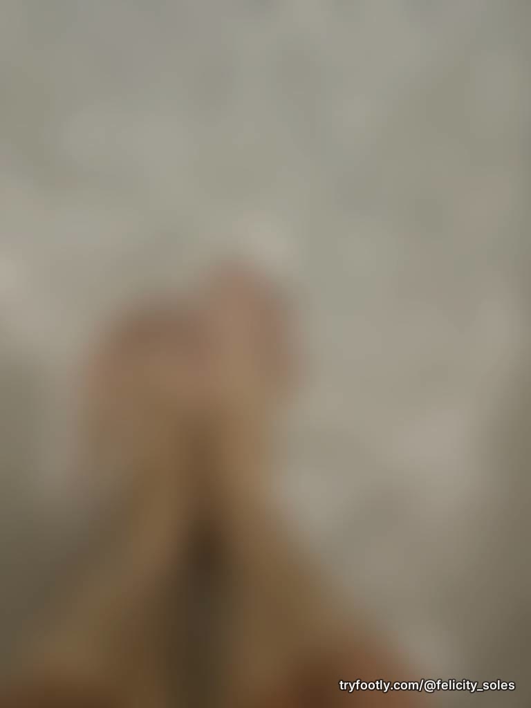 Imagine these girls out of the bath... dripping 🤍 Video and shots available 💌