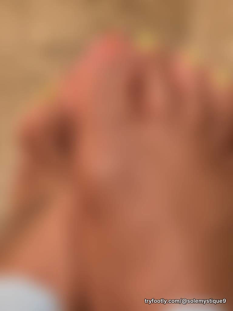 Toes