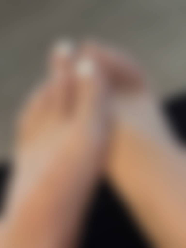 Toes ready for the beach Monday. Vacation time!