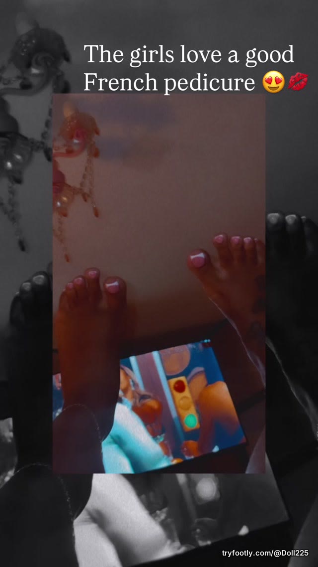 Can I put my toes in your mouth?😋😩🥺 #prettytoes