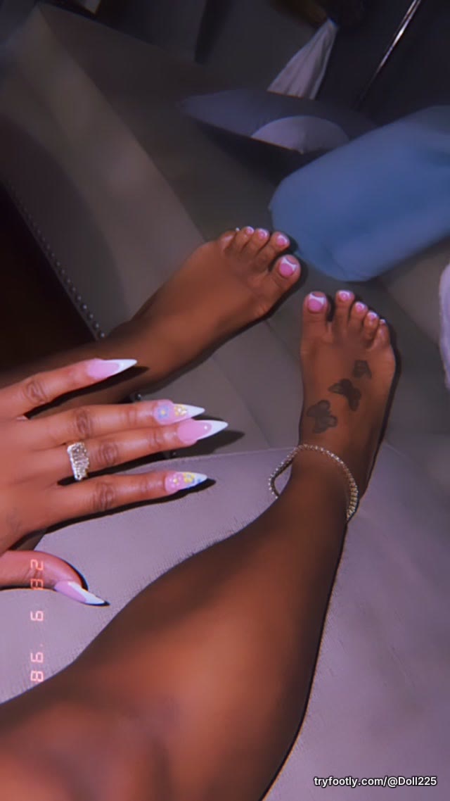 🫦👅 #prettyfeet