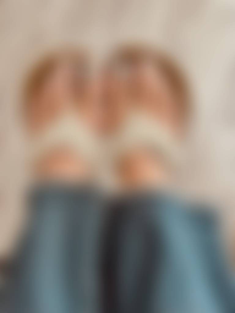 Flip flops or barefoot? 👣