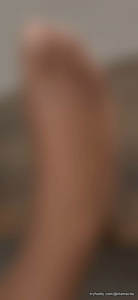 Hi there, Im new here! Like my new nail polish?