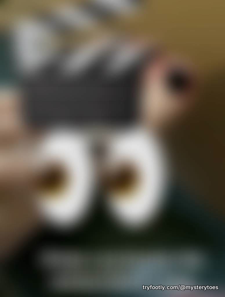 Tips/subscribers can message me, see videos & put in custom requests :) I'm new here, lets